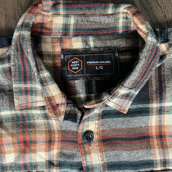West Forty Nine button up collared long sleeve plaid flannel shirt, size large - Picture 3 of 4